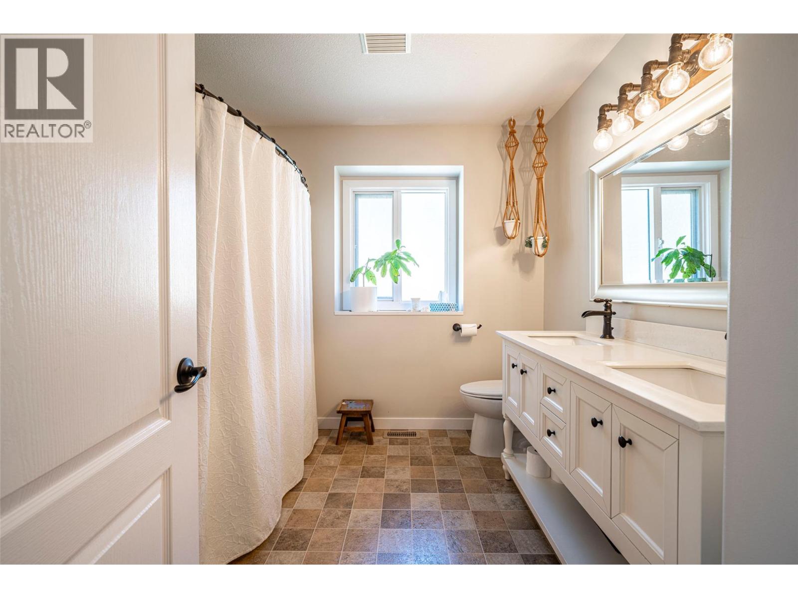 1867 Portland Avenue, Kelowna, British Columbia  V1V 1R9 - Photo 36 - 10398551