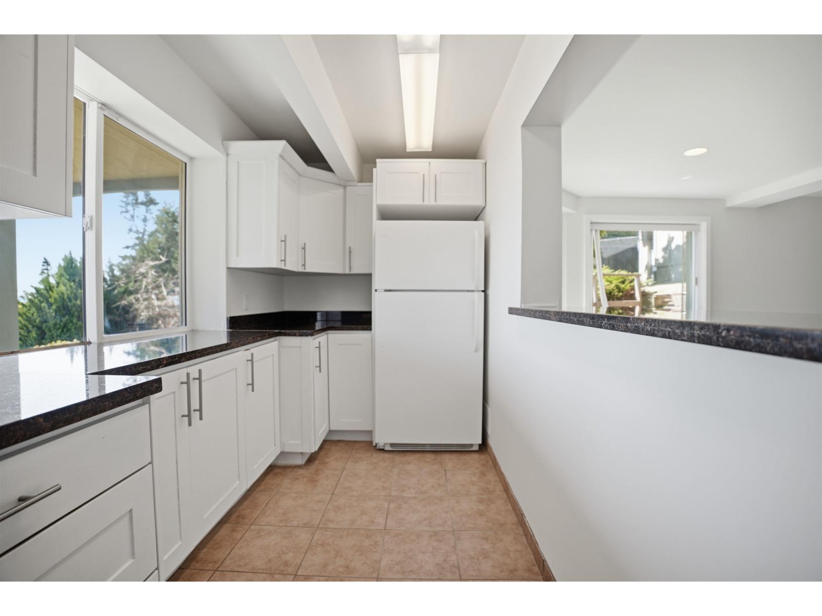 13576 13a Avenue, White Rock, British Columbia  V4A 1C4 - Photo 23 - R3137620