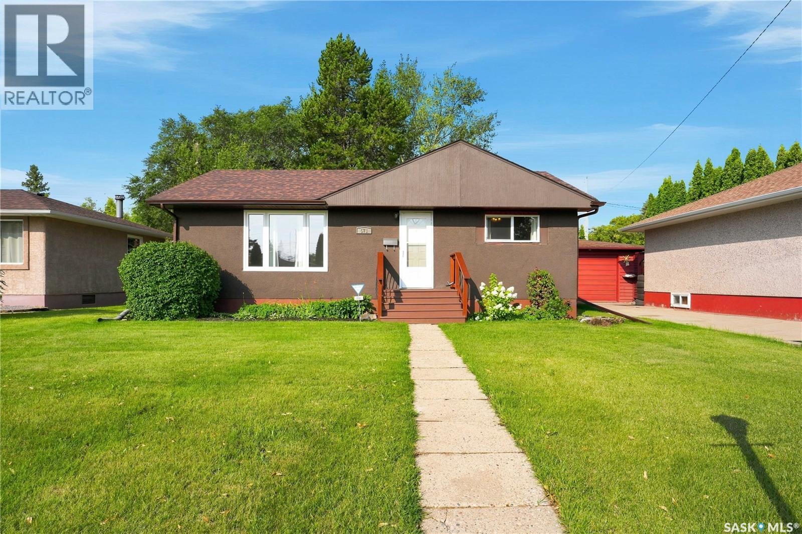 571 104th STREET, north battleford, Saskatchewan