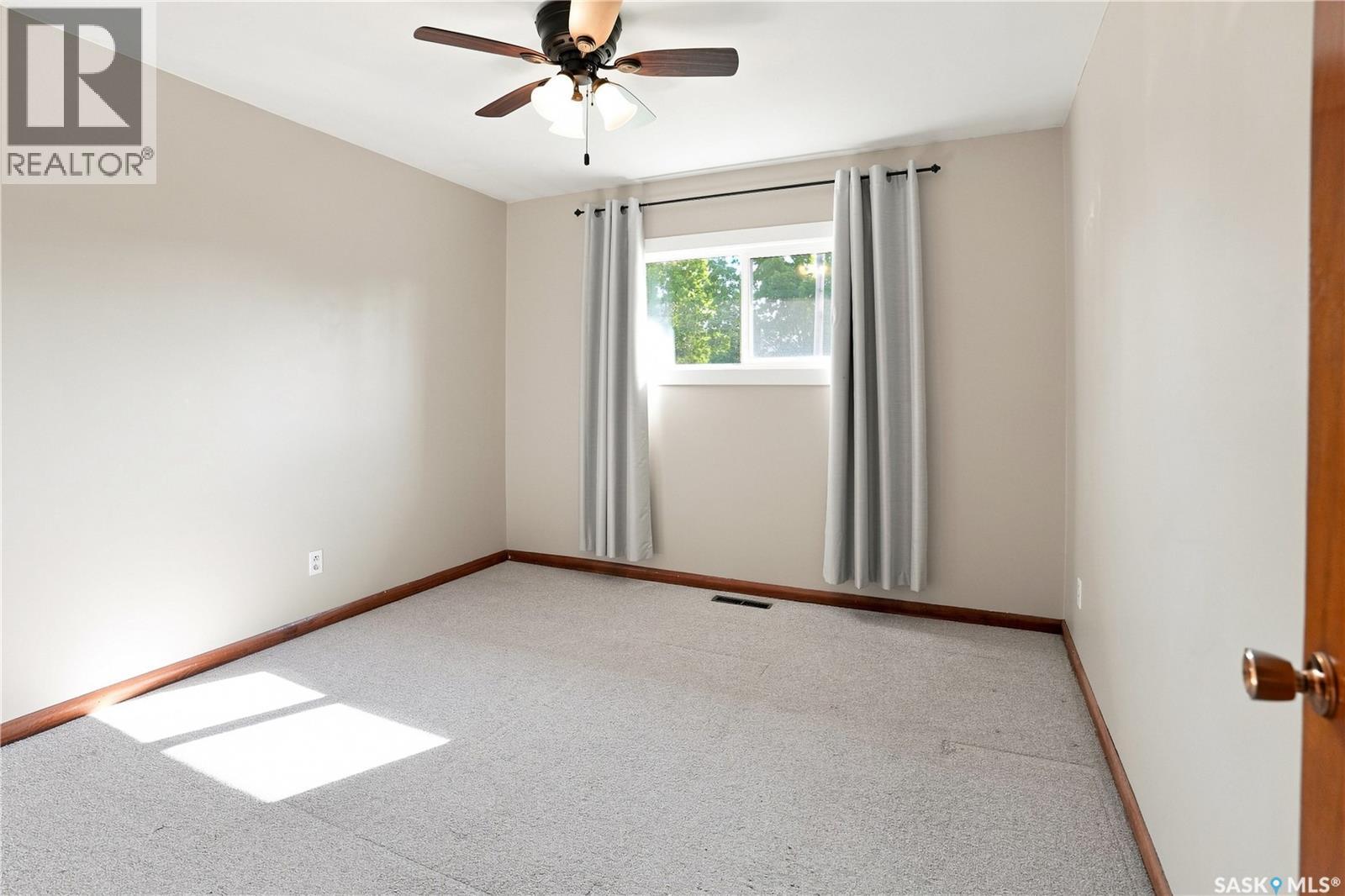 571 104th Street, North Battleford, Saskatchewan  S9A 1M5 - Photo 12 - SK046733