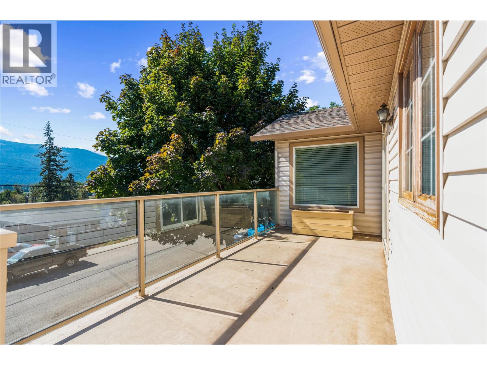 1908 Grandview Avenue, Lumby, British Columbia  V0E 2G0 - Photo 17 - 10397340