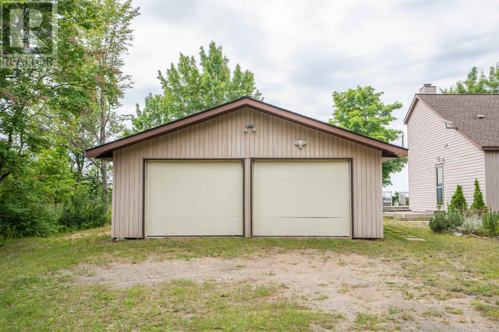 1966 Pineshores Rd, Goulais River, Ontario  P0S 1E0 - Photo 15 - SM262095