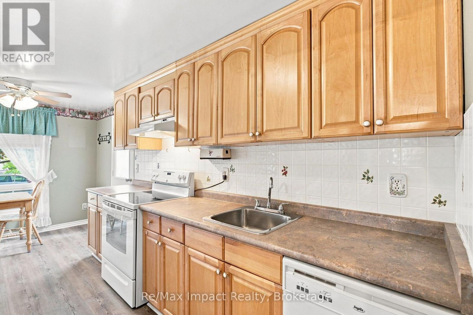 822 Southdown Street, Oshawa, Ontario  L1H 7X3 - Photo 13 - E13715288