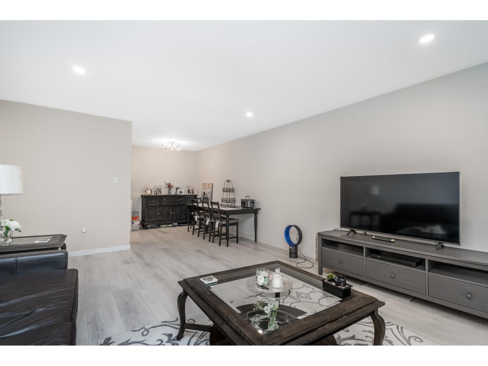 307 15268 100 Avenue, Surrey, British Columbia  V3R 7V1 - Photo 10 - R3158929