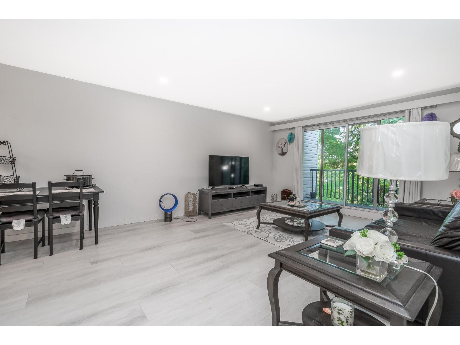 307 15268 100 Avenue, Surrey, British Columbia  V3R 7V1 - Photo 12 - R3158929