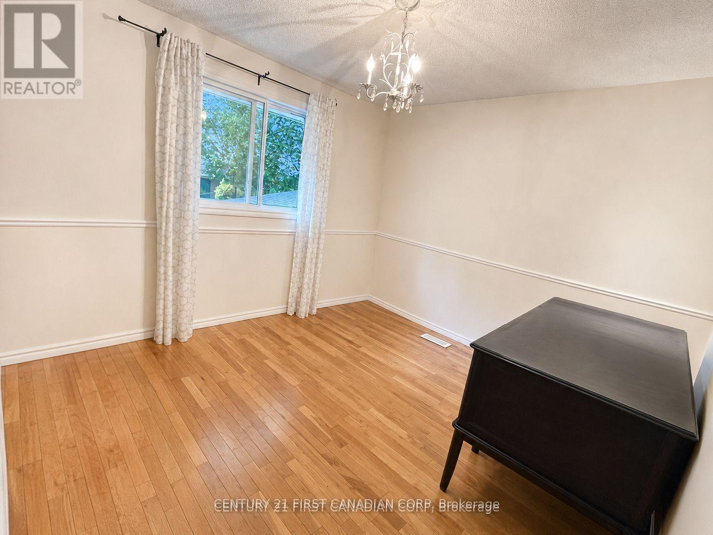 1341 Aldersbrook Road, London North, Ontario  N6G 3J1 - Photo 12 - X13715186