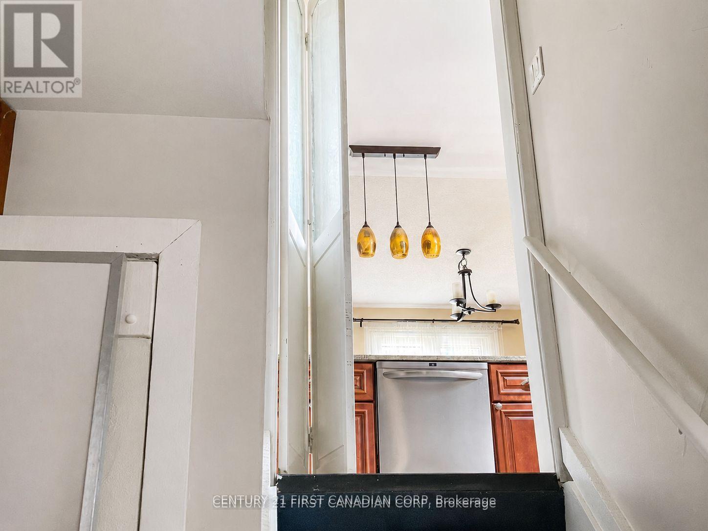 1341 Aldersbrook Road, London North, Ontario  N6G 3J1 - Photo 15 - X13715186