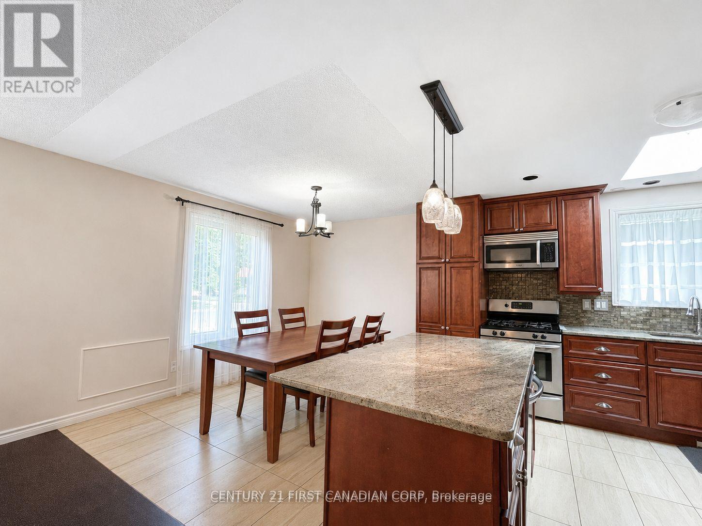 1341 Aldersbrook Road, London North, Ontario  N6G 3J1 - Photo 4 - X13715186