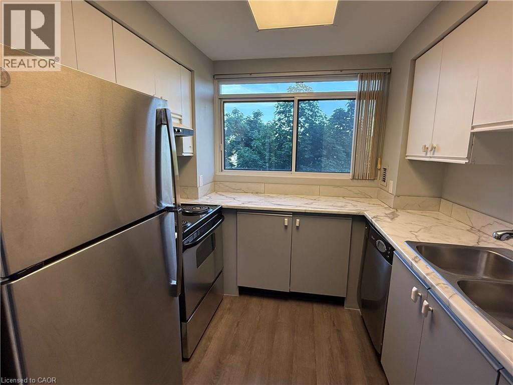 20 Ellen Street E Unit# 404, Kitchener, Ontario N2H 6R7 - Photo 8 - 40837182
