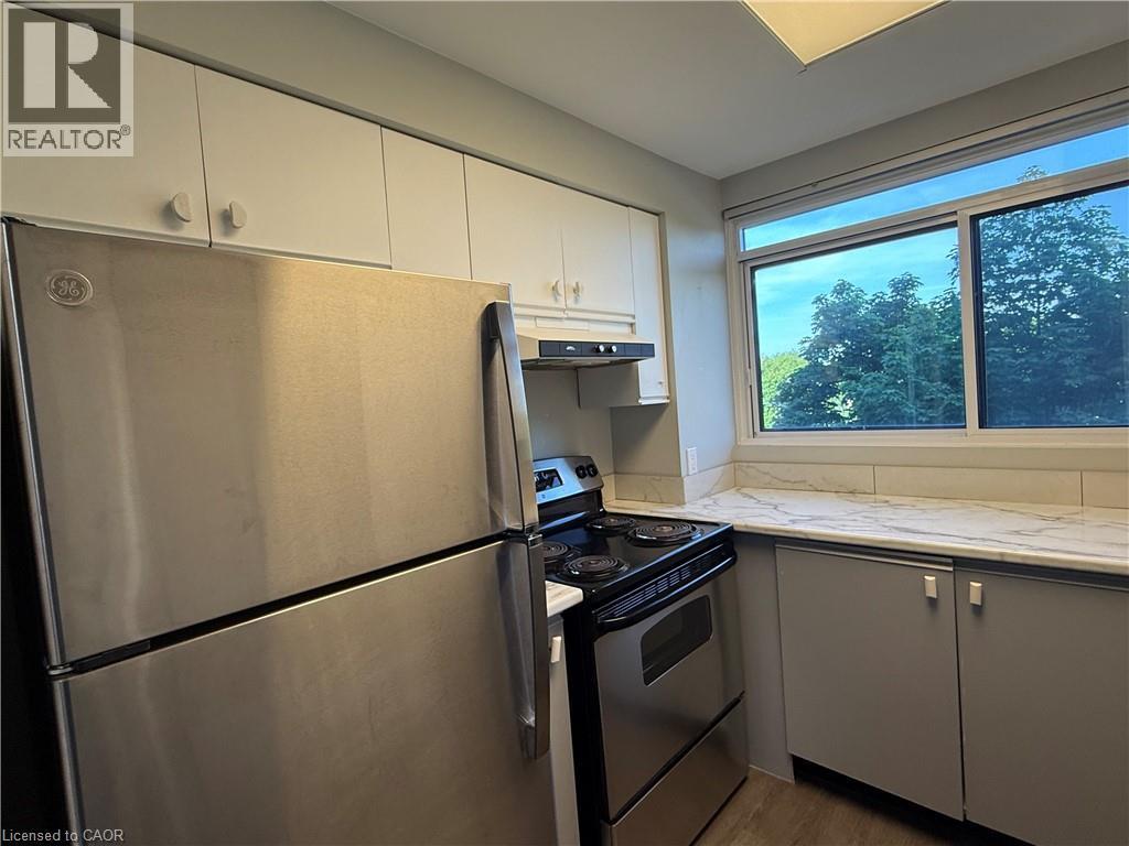 20 Ellen Street E Unit# 404, Kitchener, Ontario N2H 6R7 - Photo 9 - 40837182