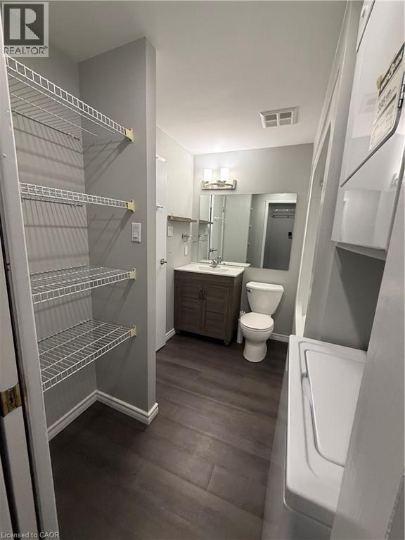 20 Ellen Street E Unit# 404, Kitchener, Ontario N2H 6R7 - Photo 17 - 40837182