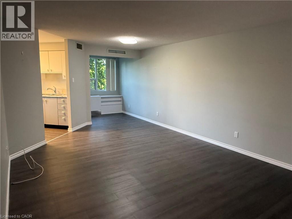 20 Ellen Street E Unit# 404, Kitchener, Ontario N2H 6R7 - Photo 5 - 40837182