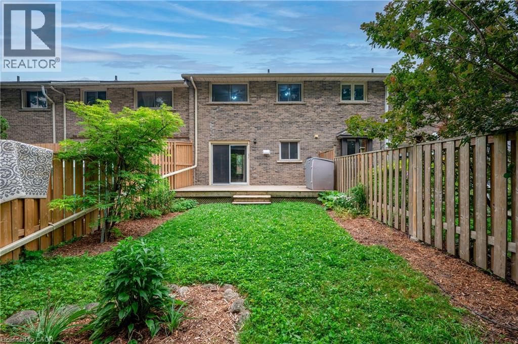 18 Ralgreen Crescent, Kitchener, Ontario N2M 1T9 - Photo 3 - 40847643