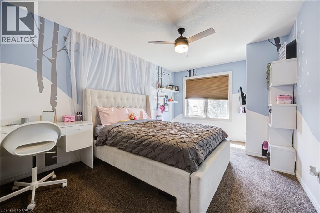 944 Parkvale Court, Kitchener, Ontario  N2R 1Y6 - Photo 35 - 40857469
