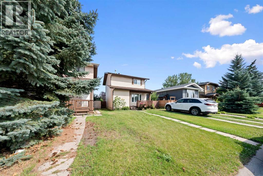32 Shawmeadows Road Sw, Calgary, Alberta  T2Y 1B2 - Photo 2 - A2334323