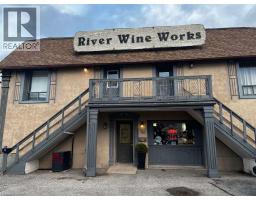 10 YORK Street, Lindsay, Ontario