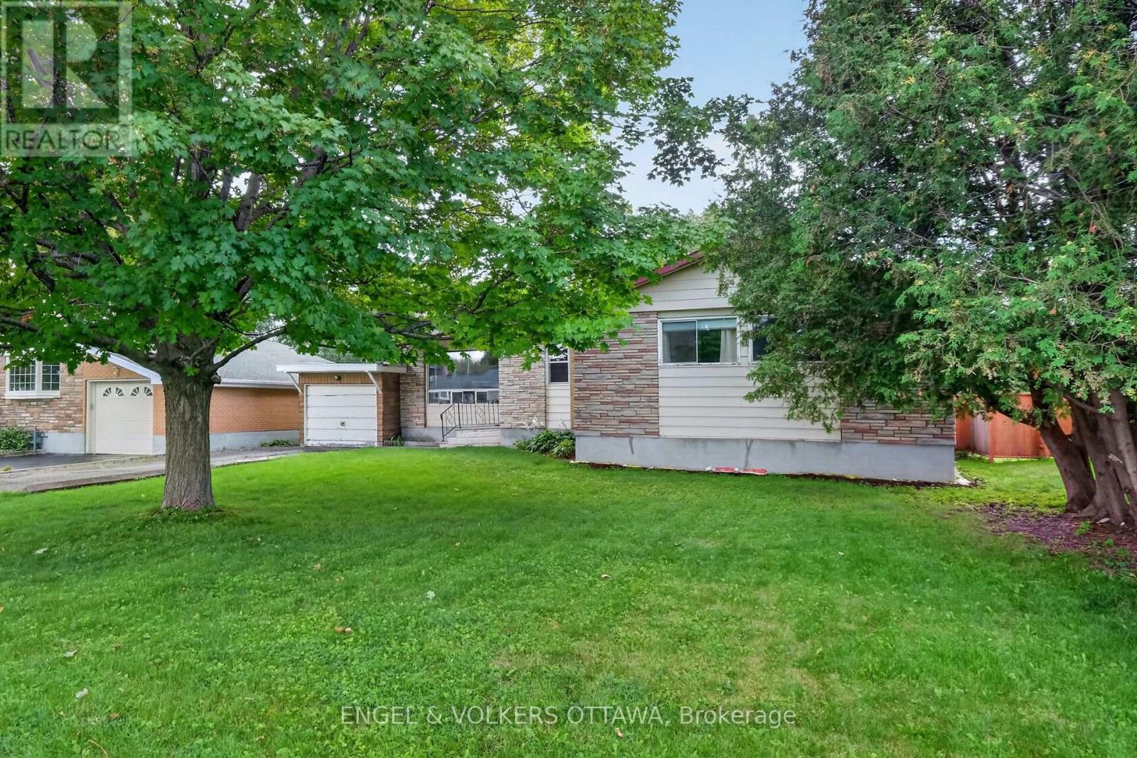 14 OAKVIEW AVENUE, Ottawa, Ontario