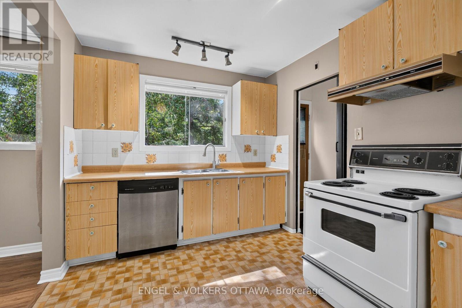 14 Oakview Avenue, Ottawa, Ontario  K2G 3A1 - Photo 14 - X13715232