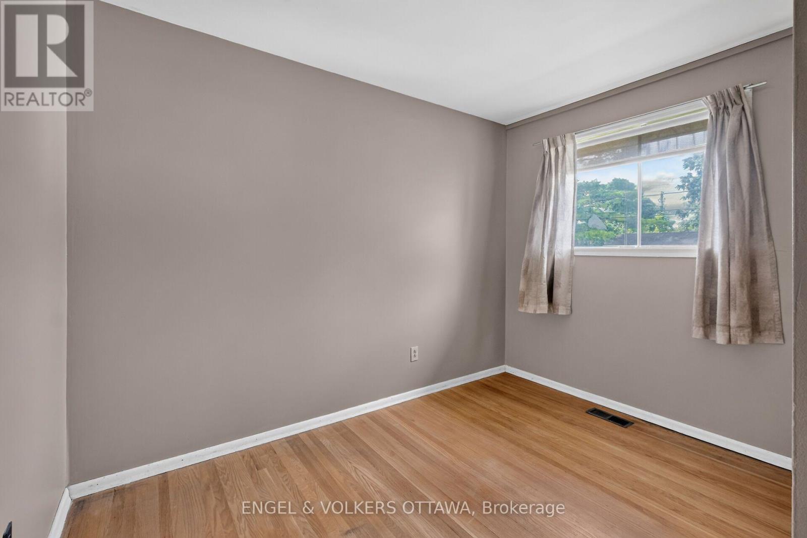 14 Oakview Avenue, Ottawa, Ontario  K2G 3A1 - Photo 21 - X13715232