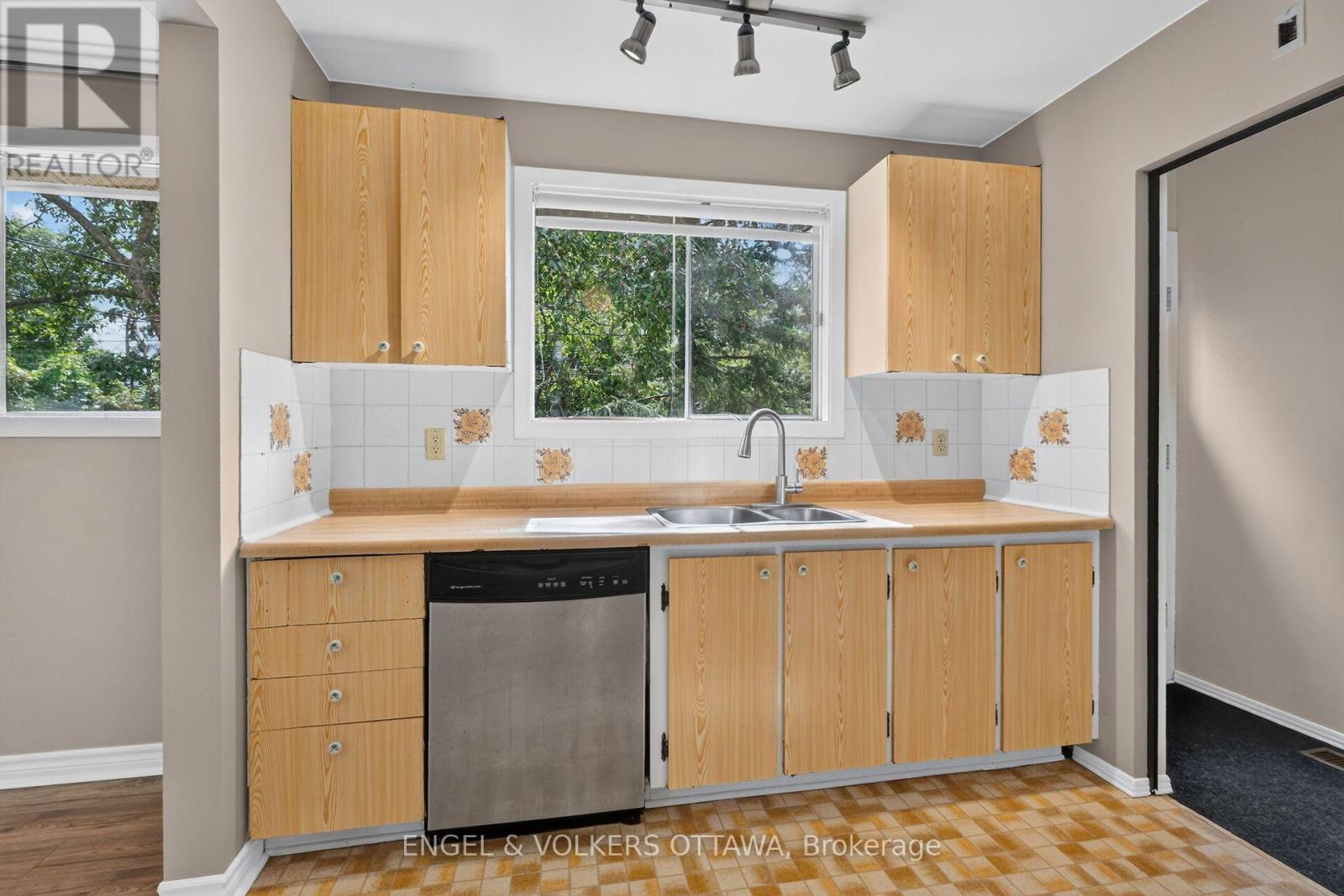 14 Oakview Avenue, Ottawa, Ontario  K2G 3A1 - Photo 26 - X13715232