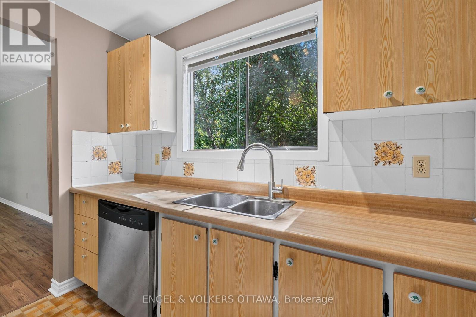 14 Oakview Avenue, Ottawa, Ontario  K2G 3A1 - Photo 27 - X13715232