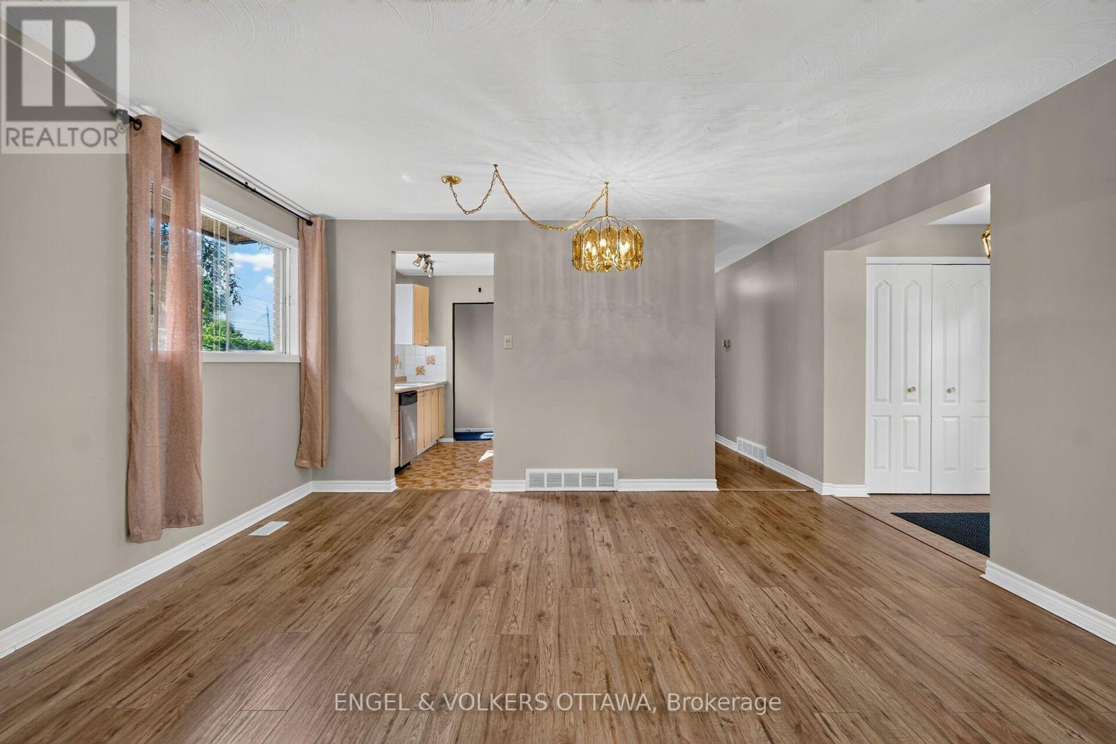14 Oakview Avenue, Ottawa, Ontario  K2G 3A1 - Photo 8 - X13715232
