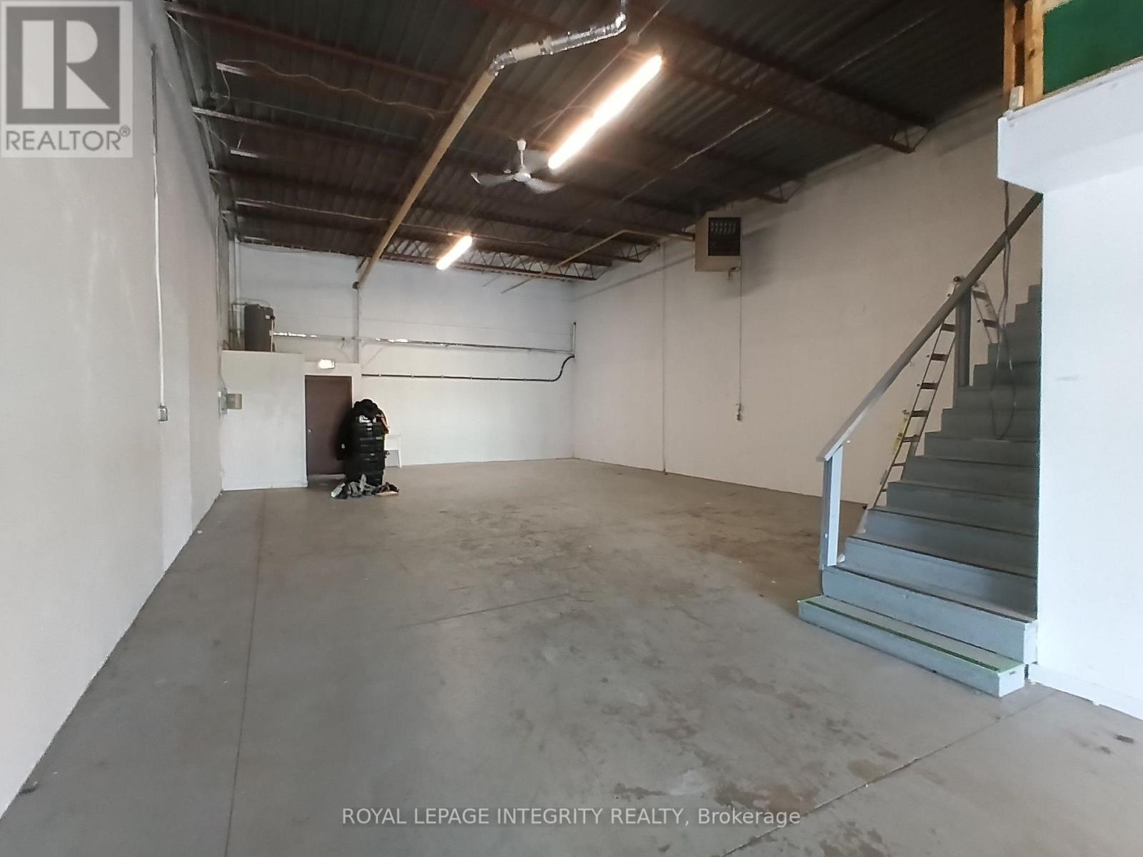1580 Liverpool Court, Ottawa, Ontario  K1B 4L2 - Photo 13 - X13715244