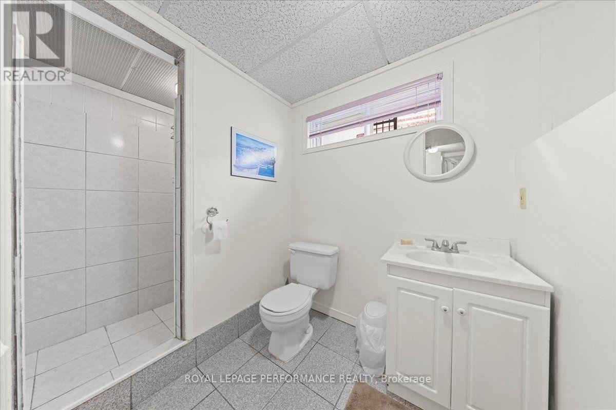 4 Wellsmere Court, Ottawa, Ontario  K2E 8C2 - Photo 40 - X13715292