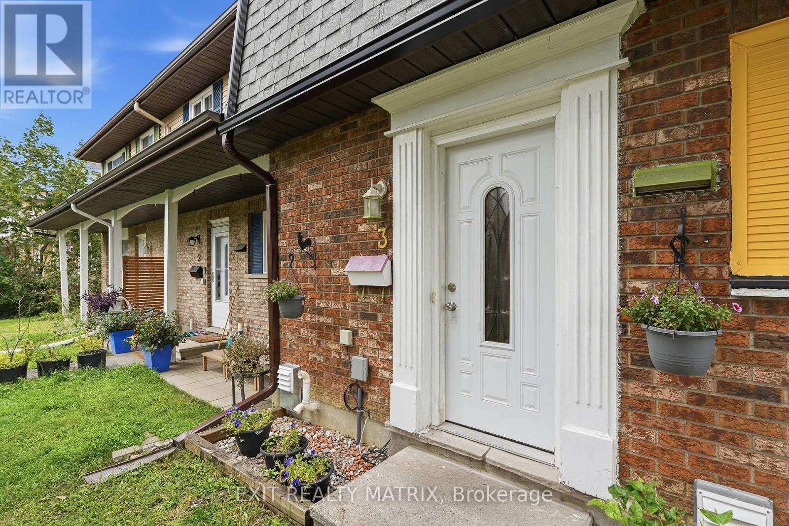 3 - 1661 Heron Road, Ottawa, Ontario  K1V 6A3 - Photo 3 - X13715328