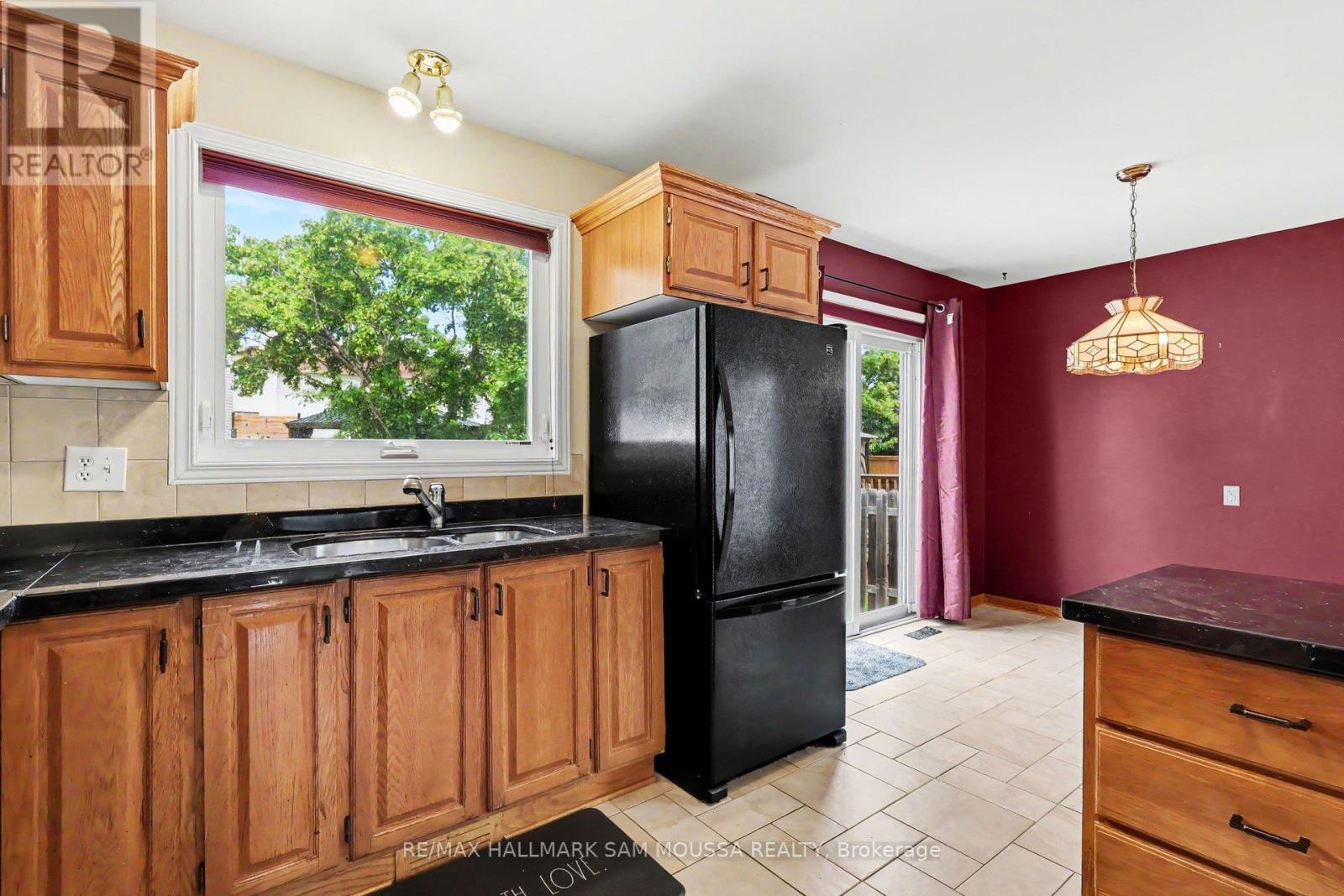 1475 Deavy Way, Ottawa, Ontario  K1E 2W7 - Photo 18 - X13715338