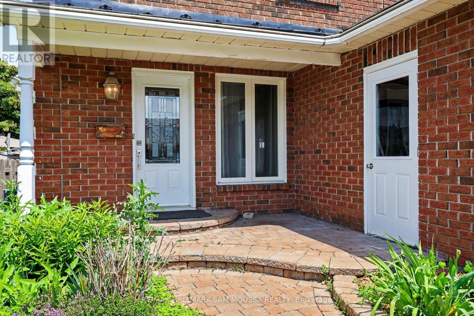 1475 Deavy Way, Ottawa, Ontario  K1E 2W7 - Photo 4 - X13715338