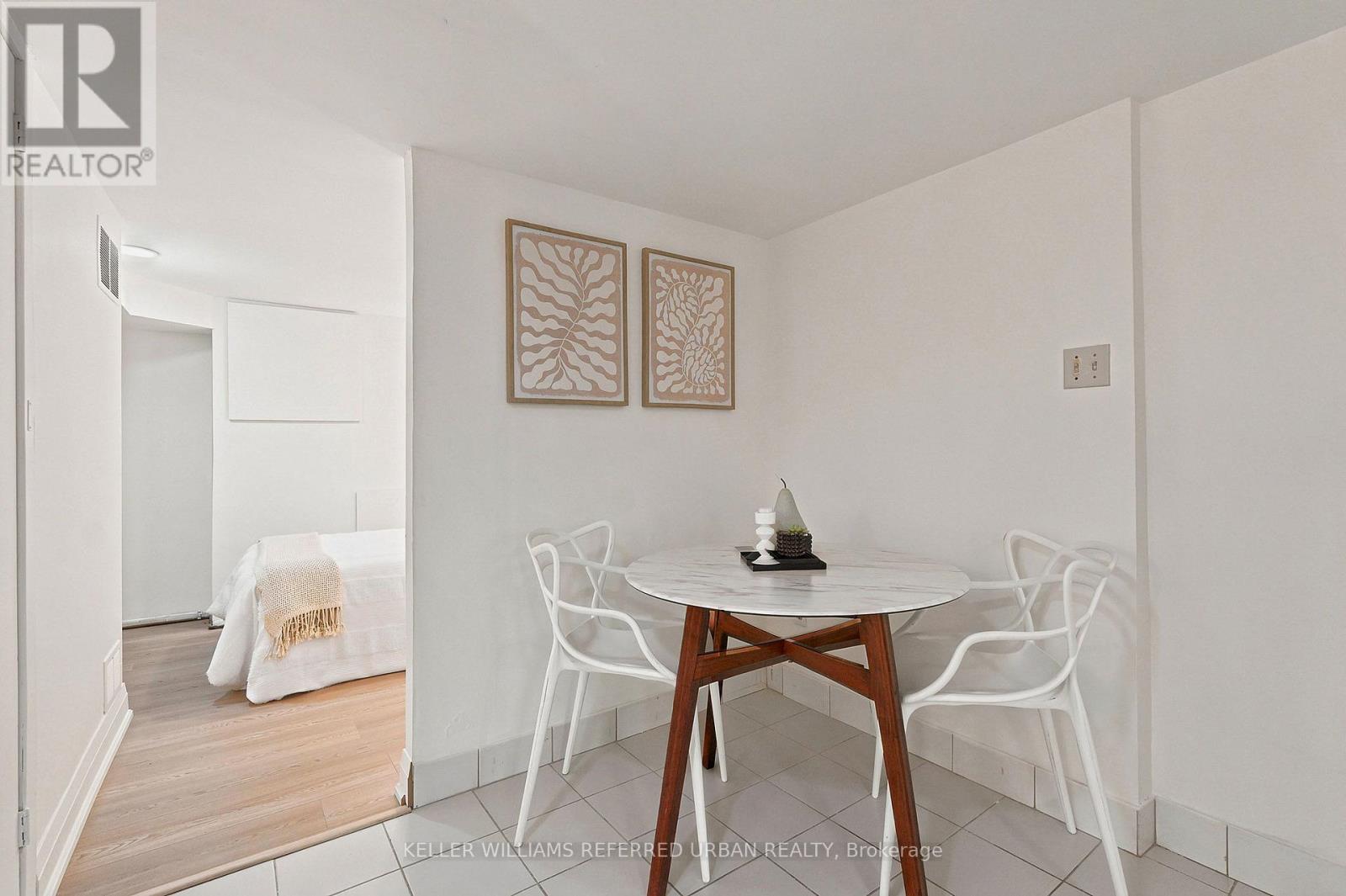 220 Westmount Avenue, Toronto, Ontario  M6E 3M8 - Photo 23 - C13715250