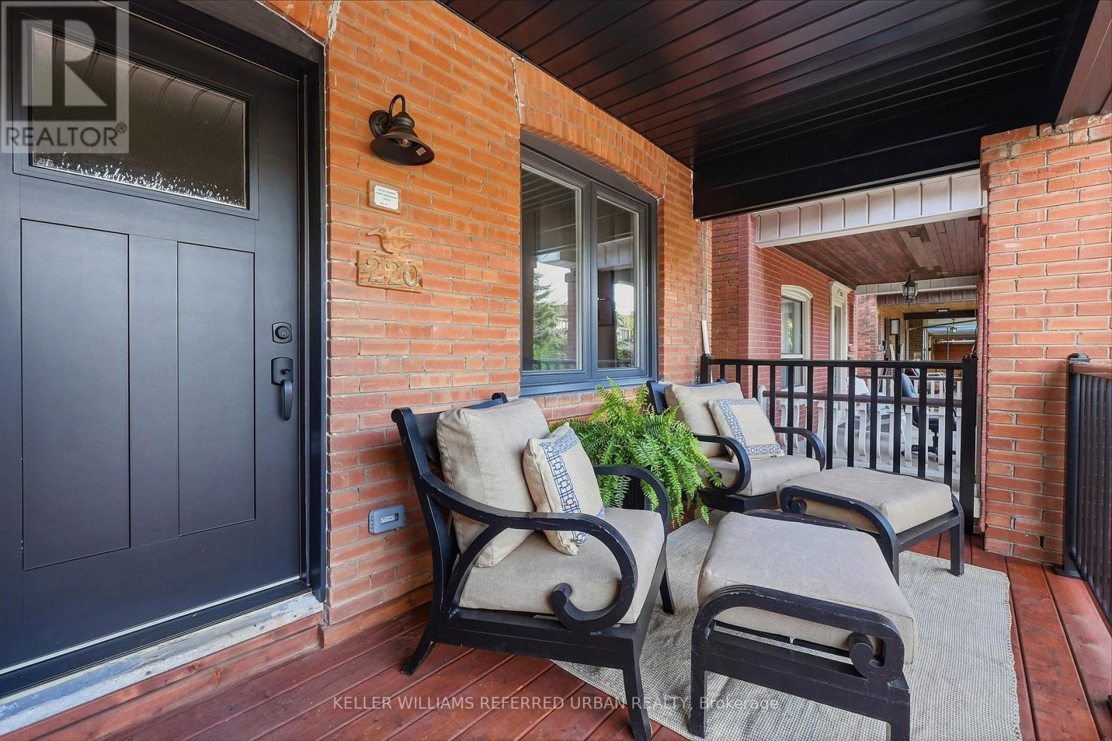 220 Westmount Avenue, Toronto, Ontario  M6E 3M8 - Photo 3 - C13715250