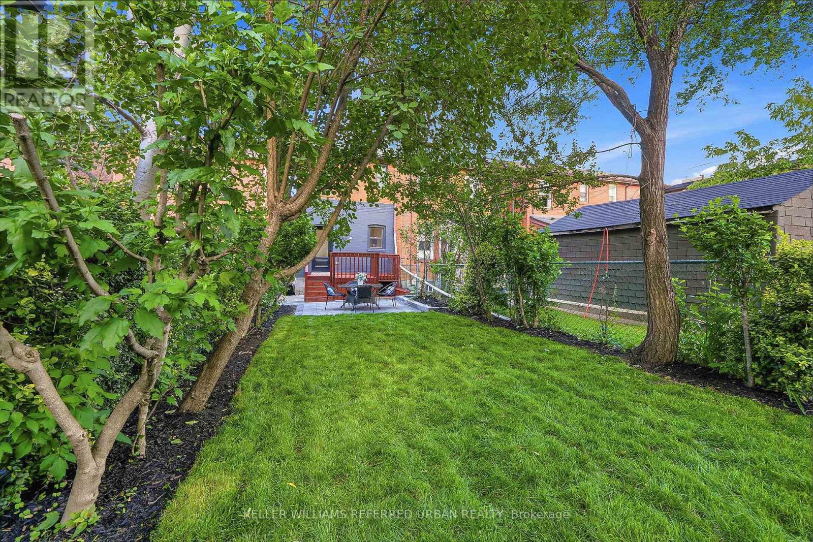 220 Westmount Avenue, Toronto, Ontario  M6E 3M8 - Photo 33 - C13715250