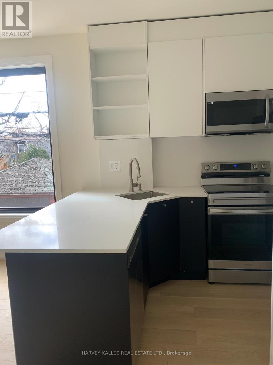1 - 58 Kenwood Avenue, Toronto, Ontario  M6C 2S2 - Photo 4 - C13715302