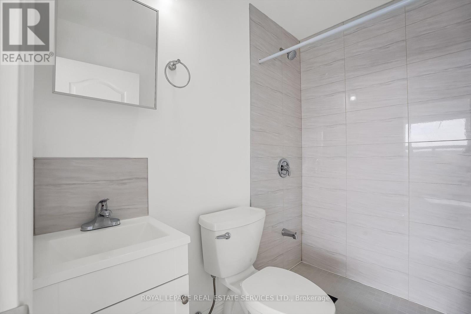 301 - 2820 Danforth Avenue, Toronto, Ontario  M4C 1M1 - Photo 10 - E13715242