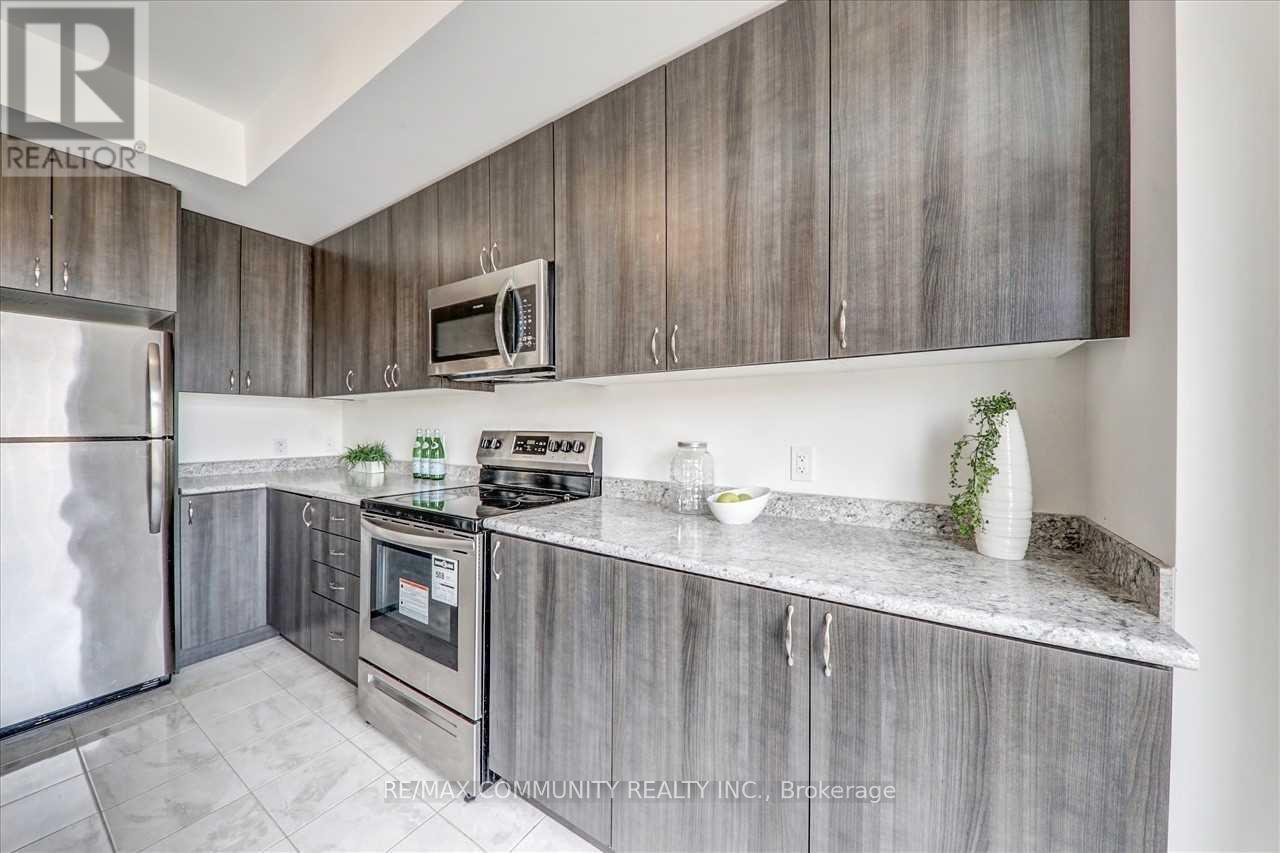 2718 William Jackson Drive, Pickering, Ontario  L1X 0E6 - Photo 13 - E13715278