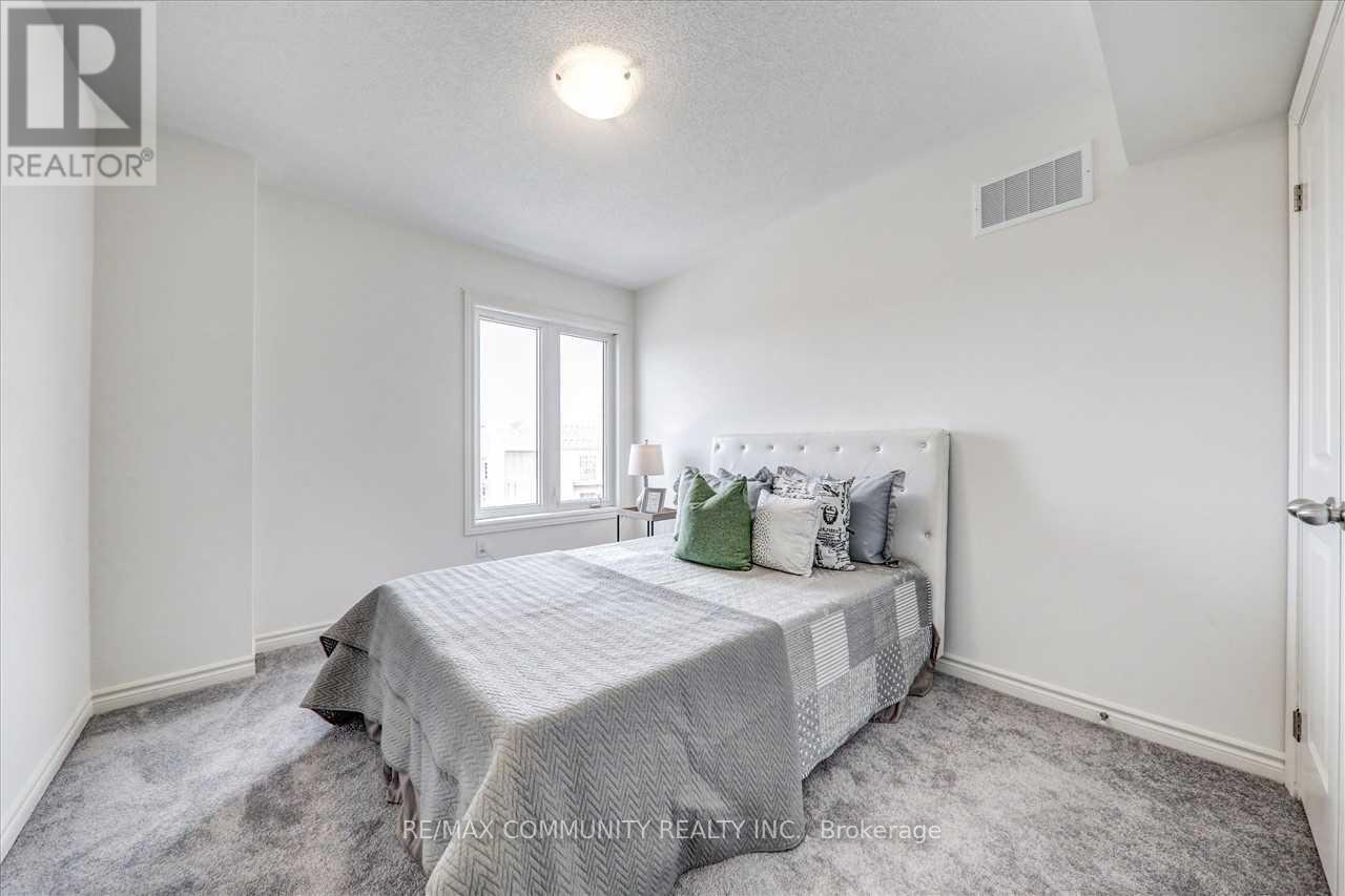 2718 William Jackson Drive, Pickering, Ontario  L1X 0E6 - Photo 22 - E13715278