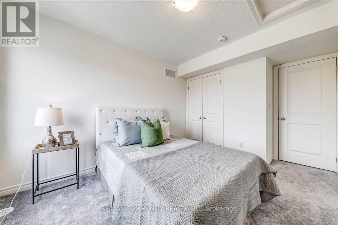 2718 William Jackson Drive, Pickering, Ontario  L1X 0E6 - Photo 23 - E13715278