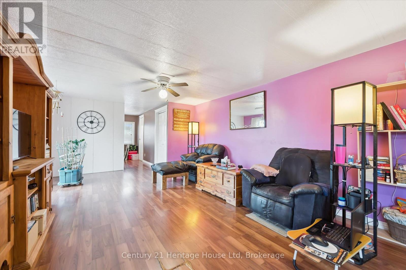 25 Fourth Avenue, Wellington North, Ontario  N0G 2K0 - Photo 9 - X13715224