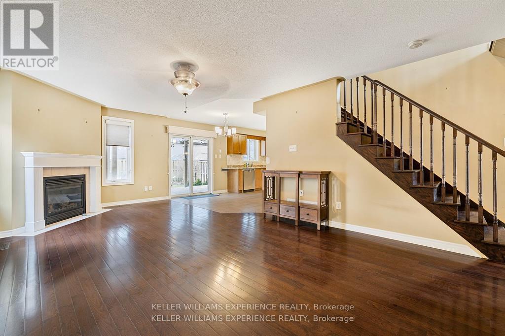 59 Mike Hart Drive, Essa (Angus), Ontario  L0M 1B4 - Photo 7 - N13715206