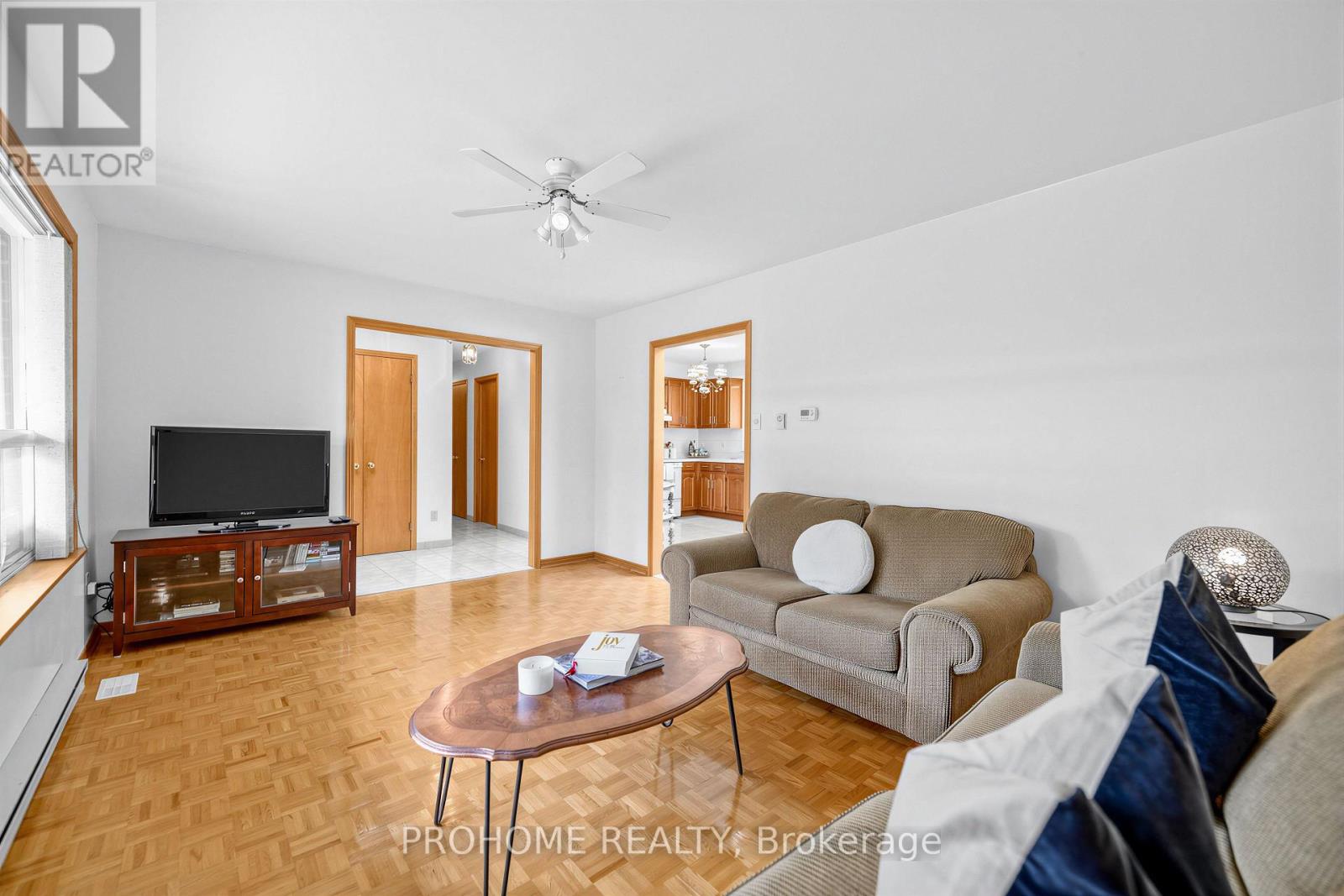 10 Joel Avenue, Georgina, Ontario  L0E 1S0 - Photo 10 - N13715248