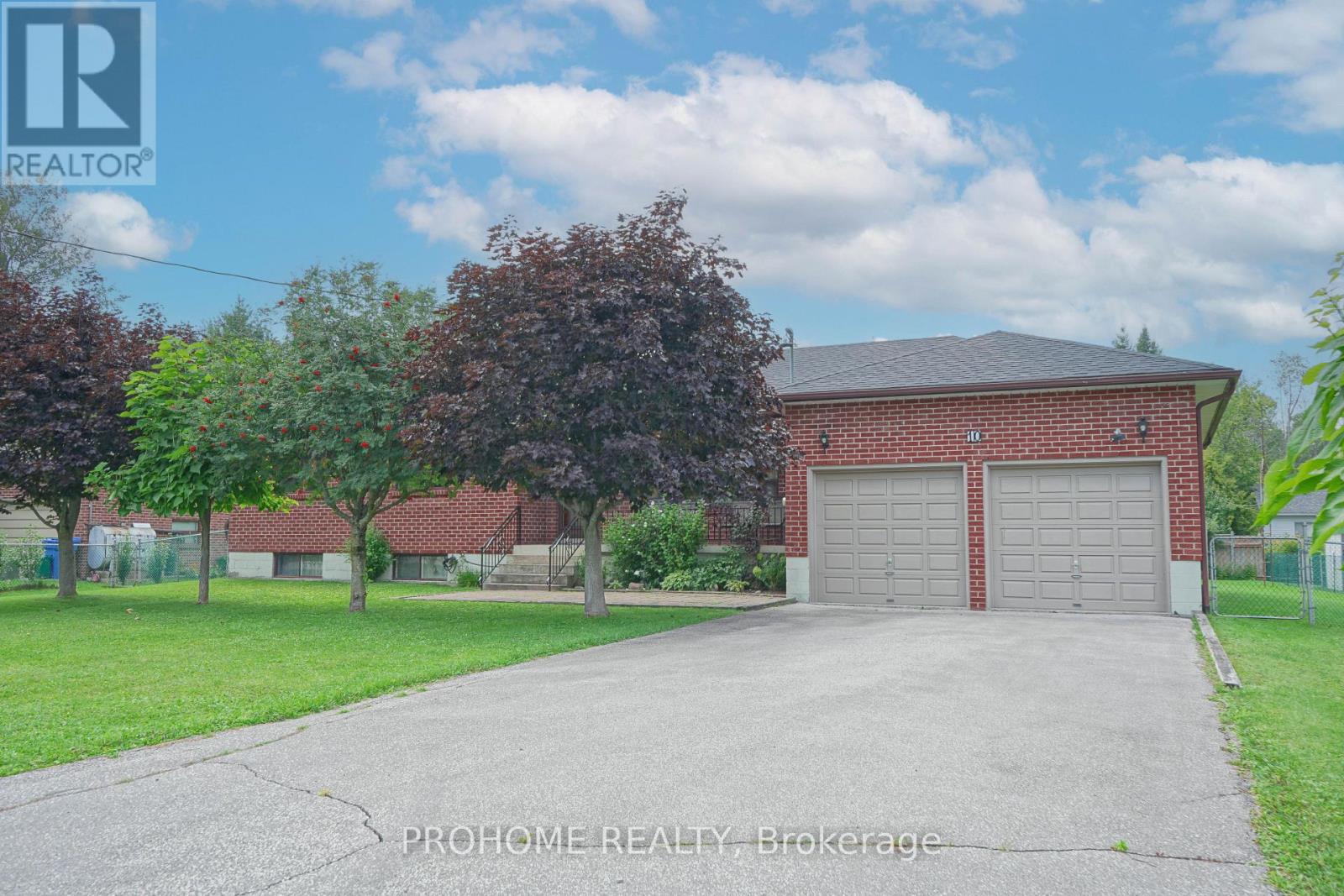 10 Joel Avenue, Georgina, Ontario  L0E 1S0 - Photo 4 - N13715248
