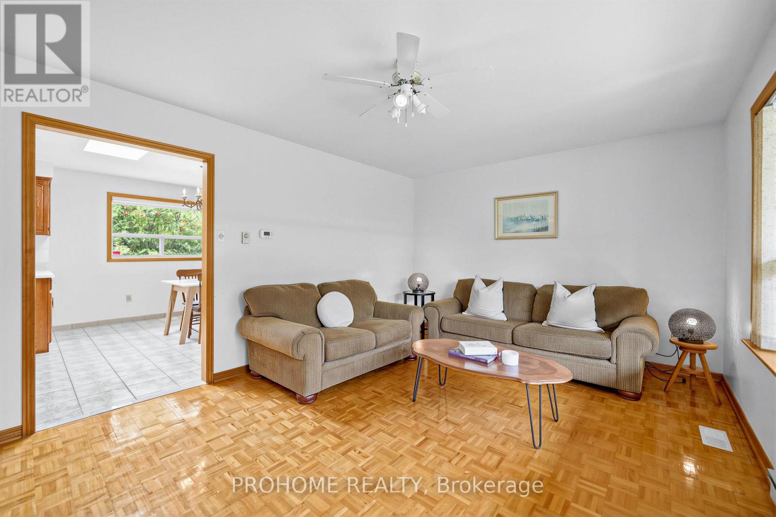 10 Joel Avenue, Georgina, Ontario  L0E 1S0 - Photo 8 - N13715248