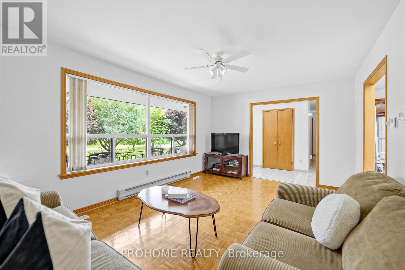 10 Joel Avenue, Georgina, Ontario  L0E 1S0 - Photo 9 - N13715248