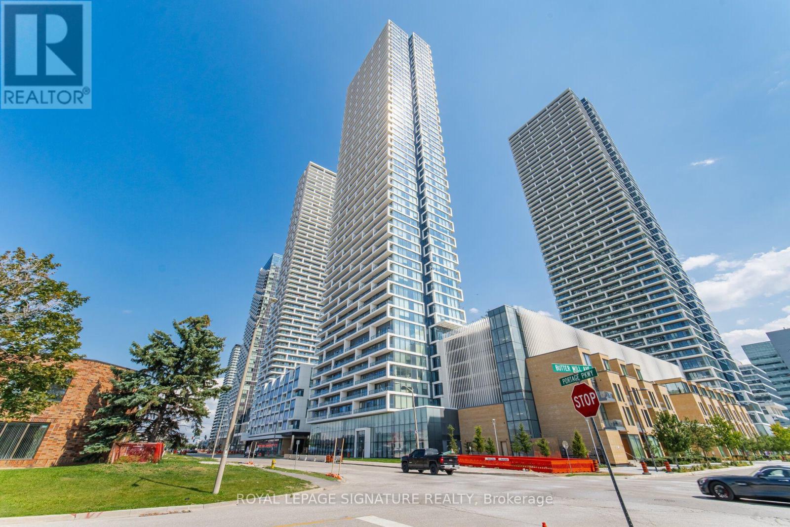 5301 - 898 PORTAGE PARKWAY, Vaughan, Ontario