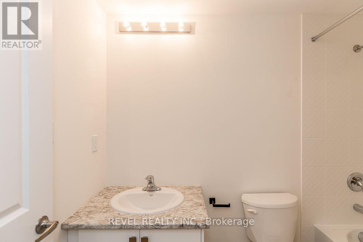 Lower - 86 Nottingham Road, Barrie, Ontario  L9J 0L3 - Photo 11 - S13715180