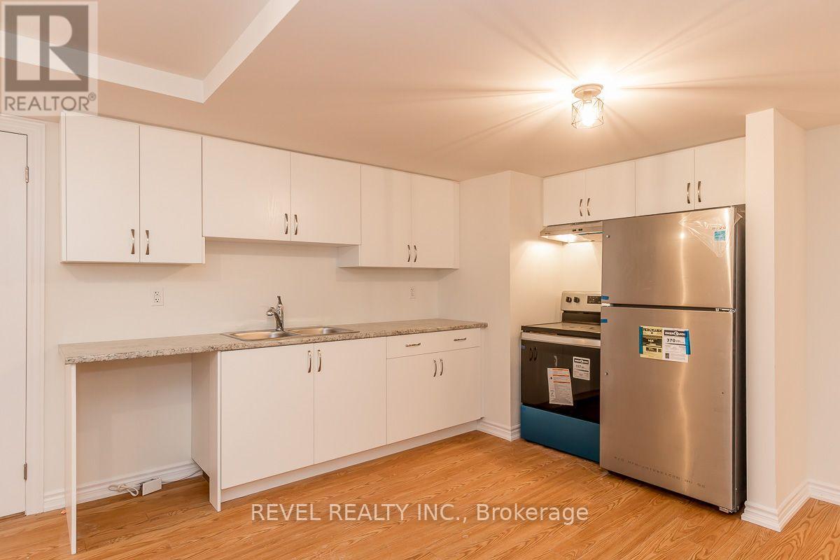 Lower - 86 Nottingham Road, Barrie, Ontario  L9J 0L3 - Photo 5 - S13715180