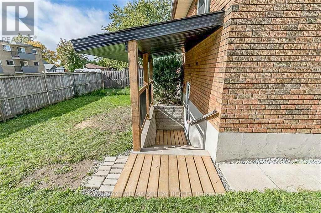 3 Buchanan Street, Barrie, Ontario  L4M 6B7 - Photo 13 - S13715208