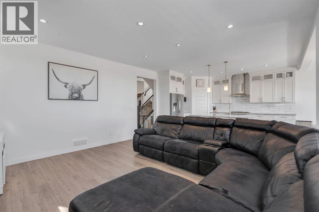 118 Reunion Green NW, Airdrie, Alberta  T4B 3X1 - Photo 13 - A2316517